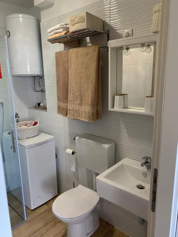 Lovre Apartment Viskovo