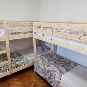  Ostanak kod kuće Centar Croatia