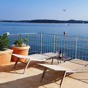 https://apartment-casa-marea.in-istria.net