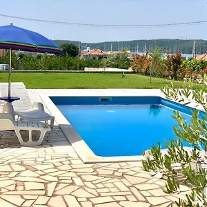 https://villa-luna-de-miel.splithotels.org